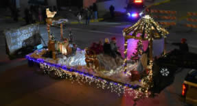 parade-float-2